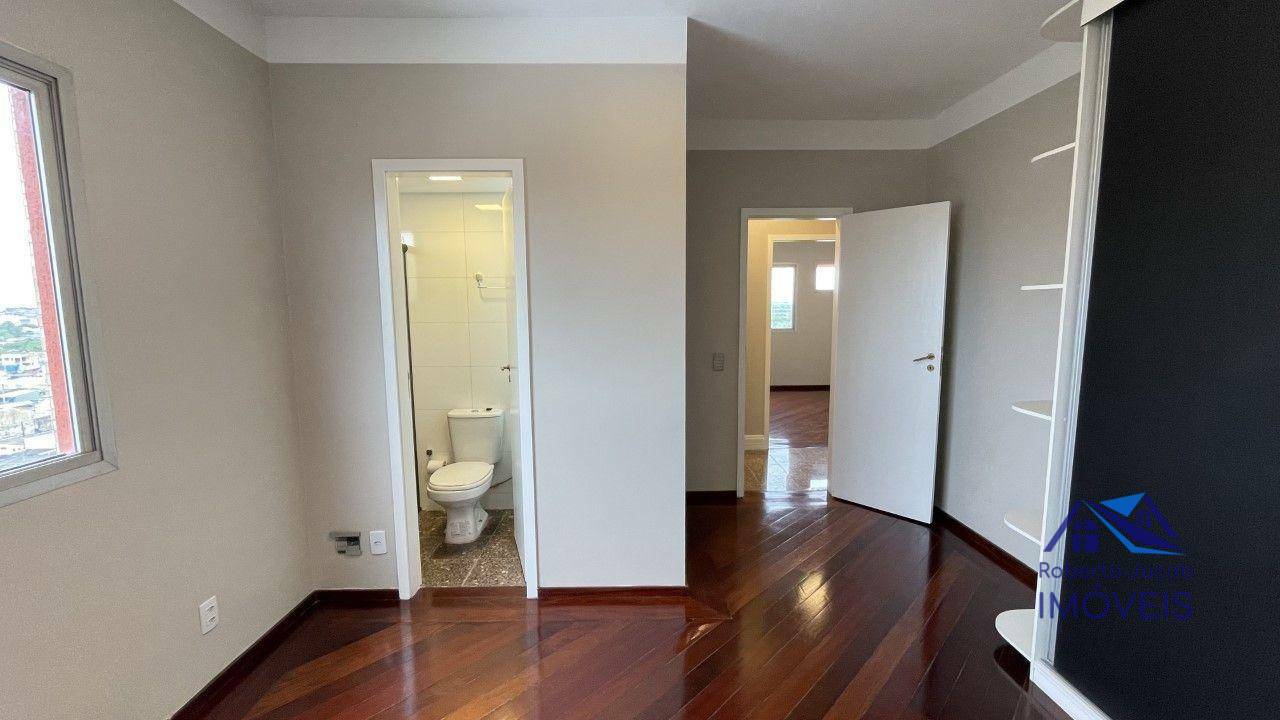 Apartamento à venda com 3 quartos, 116m² - Foto 12