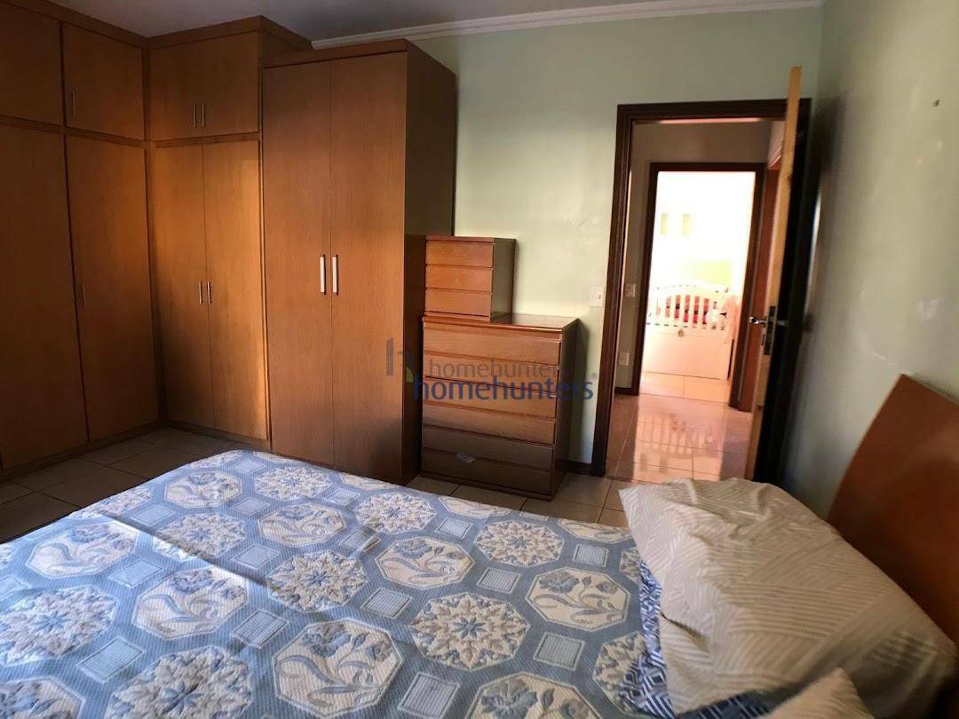 Casa de Condomínio à venda com 4 quartos, 200m² - Foto 11