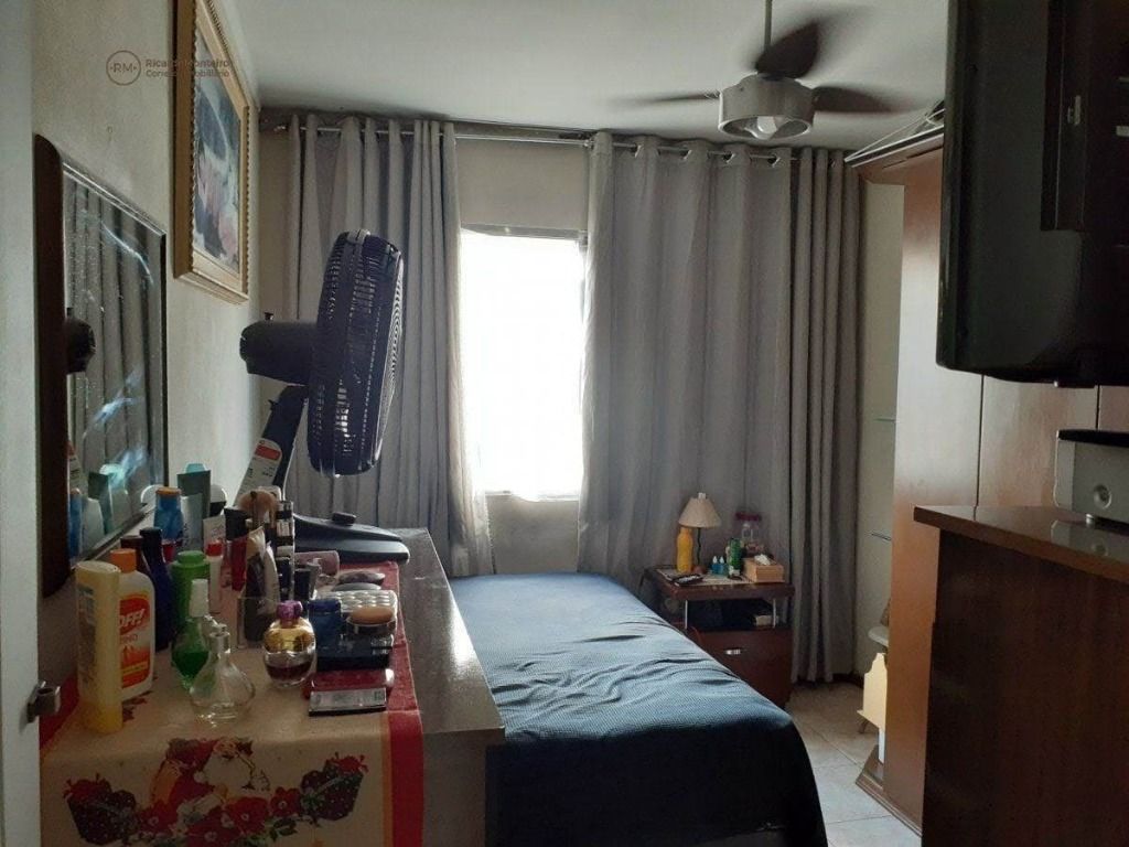 Apartamento à venda com 2 quartos, 62m² - Foto 12