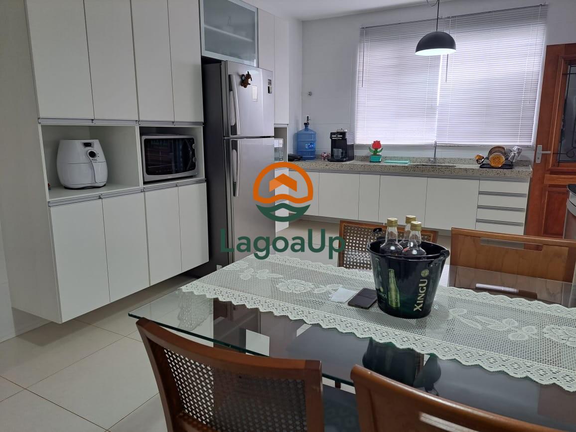 Casa à venda com 4 quartos, 159m² - Foto 6