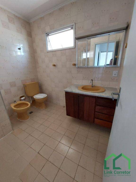 Apartamento para alugar com 2 quartos, 80m² - Foto 12