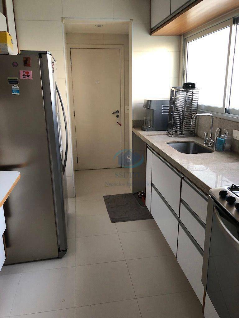 Apartamento à venda com 3 quartos, 132m² - Foto 17