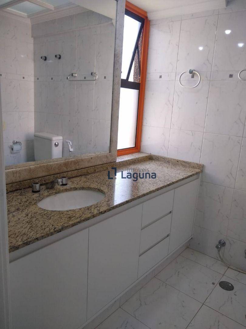 Apartamento à venda com 3 quartos, 180m² - Foto 13