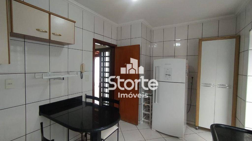 Casa à venda com 4 quartos, 201m² - Foto 7