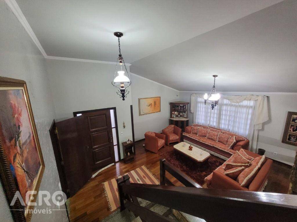 Casa à venda com 4 quartos, 363m² - Foto 23