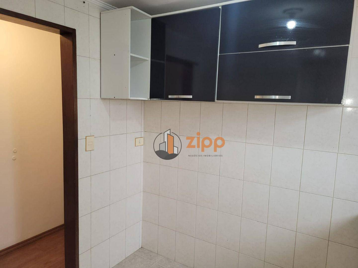 Apartamento para alugar com 2 quartos, 55m² - Foto 8