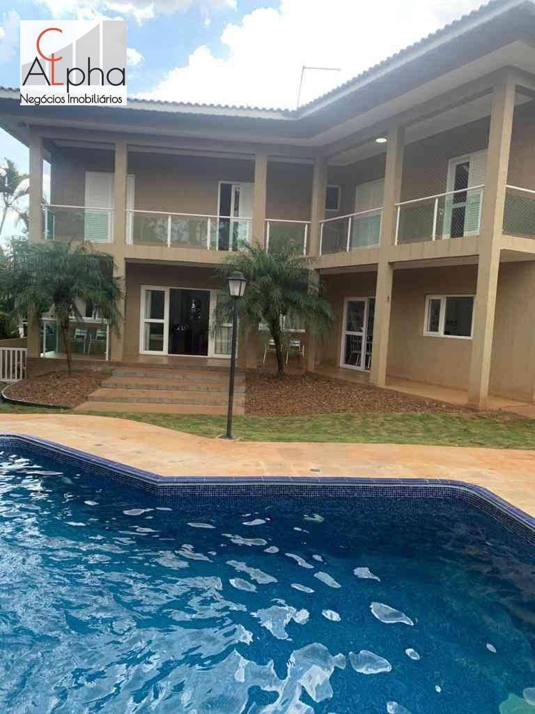 Sobrado à venda com 5 quartos, 390m² - Foto 1