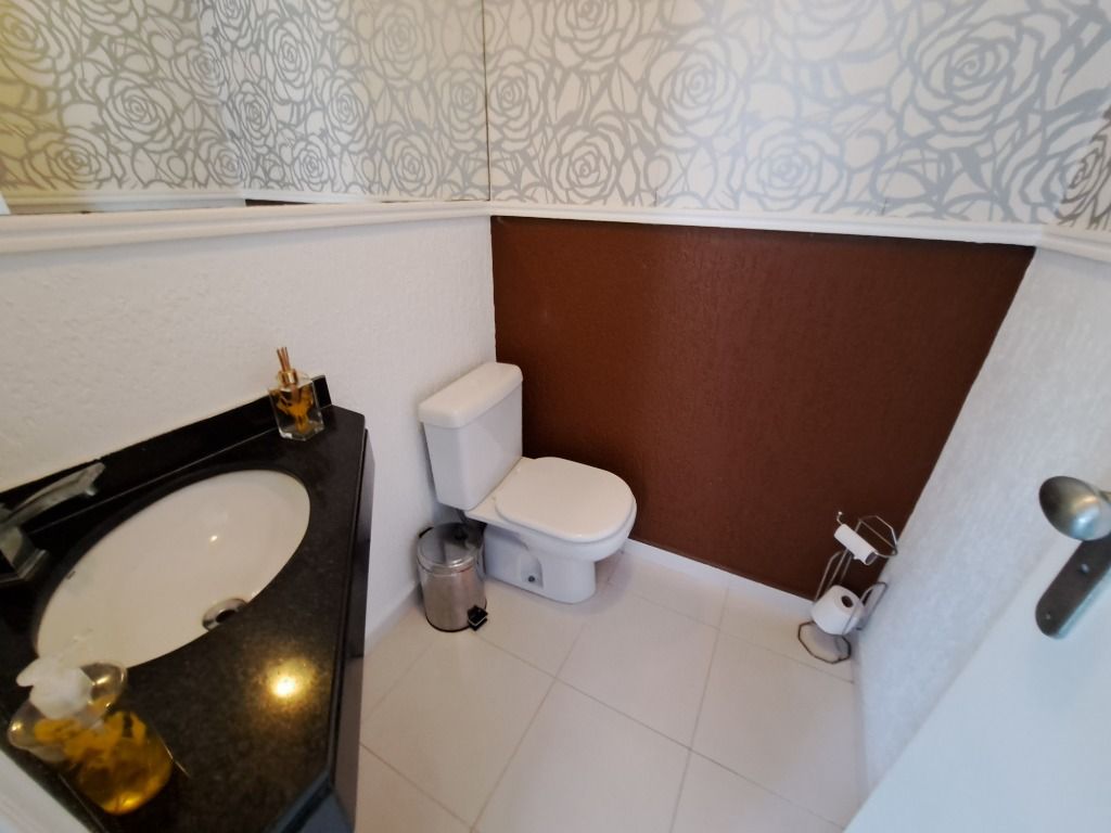 Apartamento à venda com 3 quartos, 180m² - Foto 32