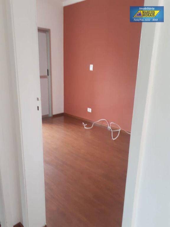 Apartamento à venda com 2 quartos, 64m² - Foto 3