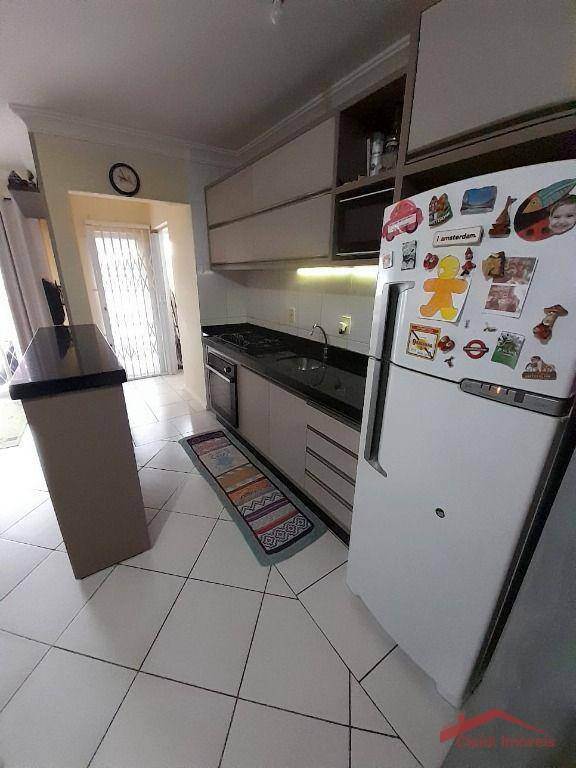 Apartamento à venda com 2 quartos, 110m² - Foto 2