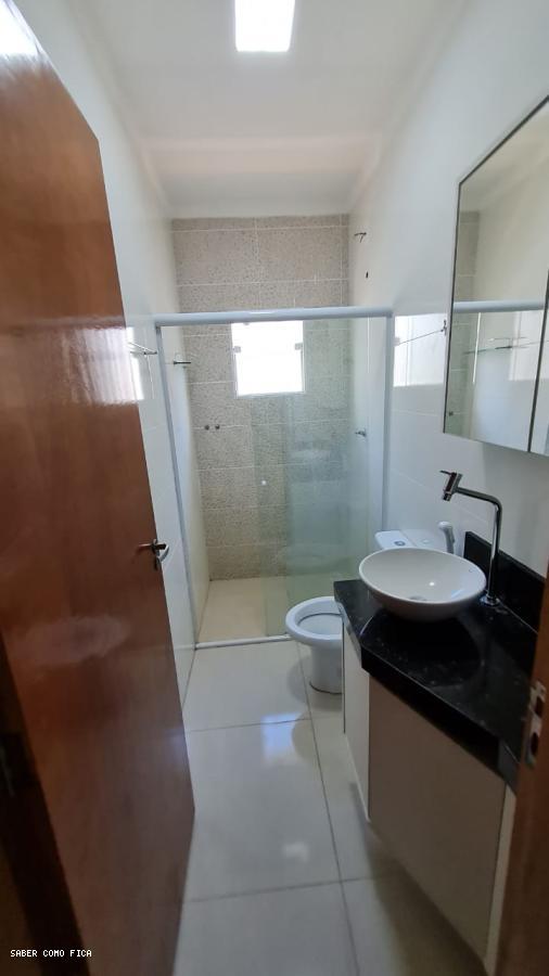 Casa à venda com 3 quartos, 165m² - Foto 11