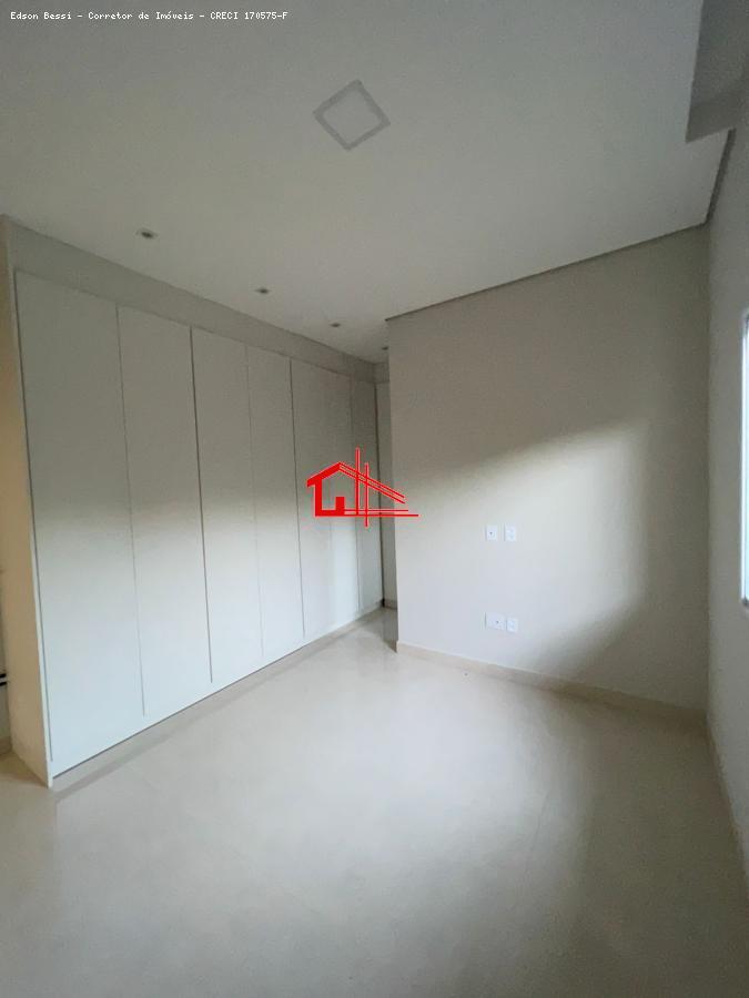 Casa de Condomínio à venda com 3 quartos, 286m² - Foto 9