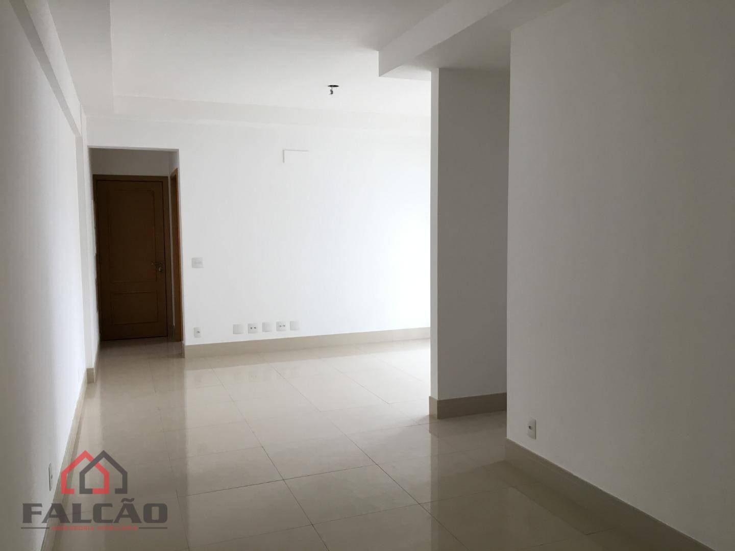 Apartamento à venda com 3 quartos, 130m² - Foto 3