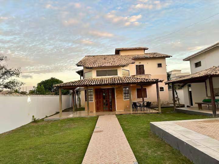 Casa de Condomínio à venda com 4 quartos, 210m² - Foto 3