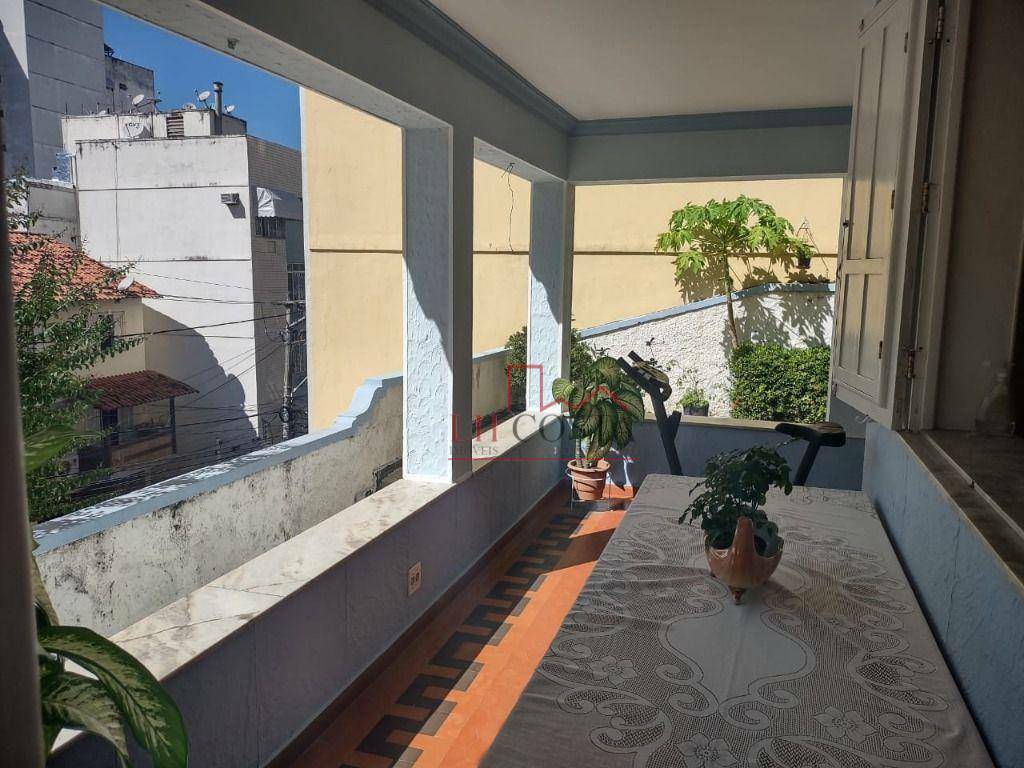 Casa à venda com 4 quartos, 165m² - Foto 51