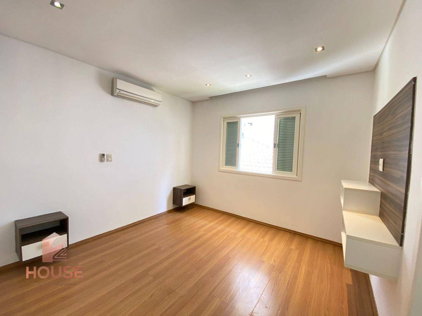 Casa de Condomínio à venda com 3 quartos, 340m² - Foto 22