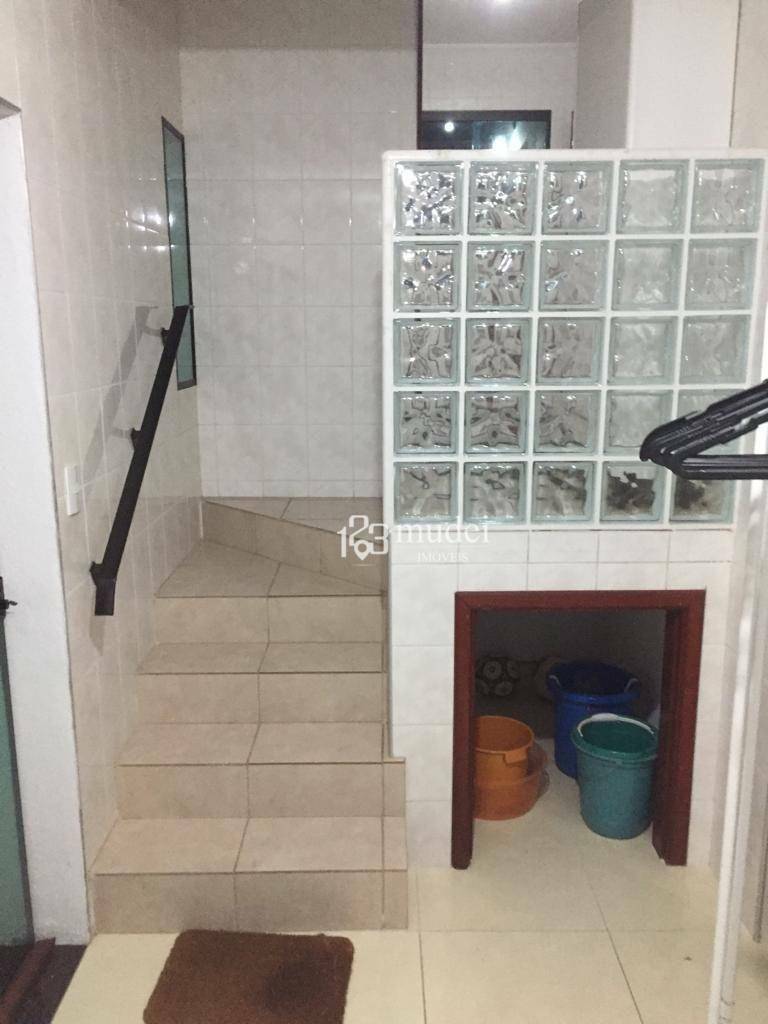 Casa de Condomínio à venda com 4 quartos, 235m² - Foto 16