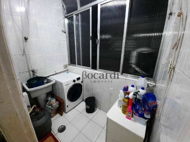 Apartamento à venda com 2 quartos, 70m² - Foto 12