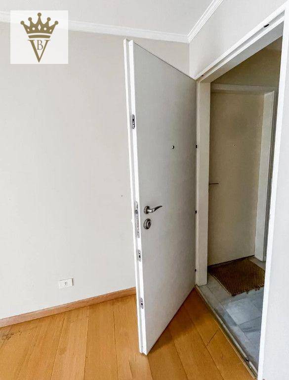 Apartamento à venda com 2 quartos, 67m² - Foto 3