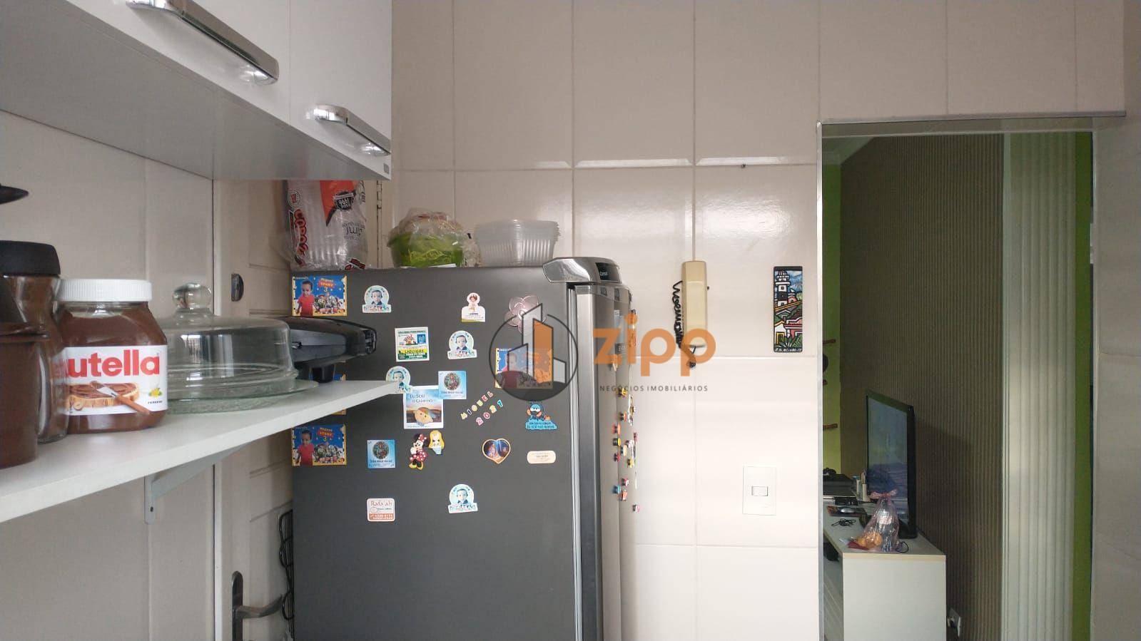 Apartamento à venda com 3 quartos, 79m² - Foto 9