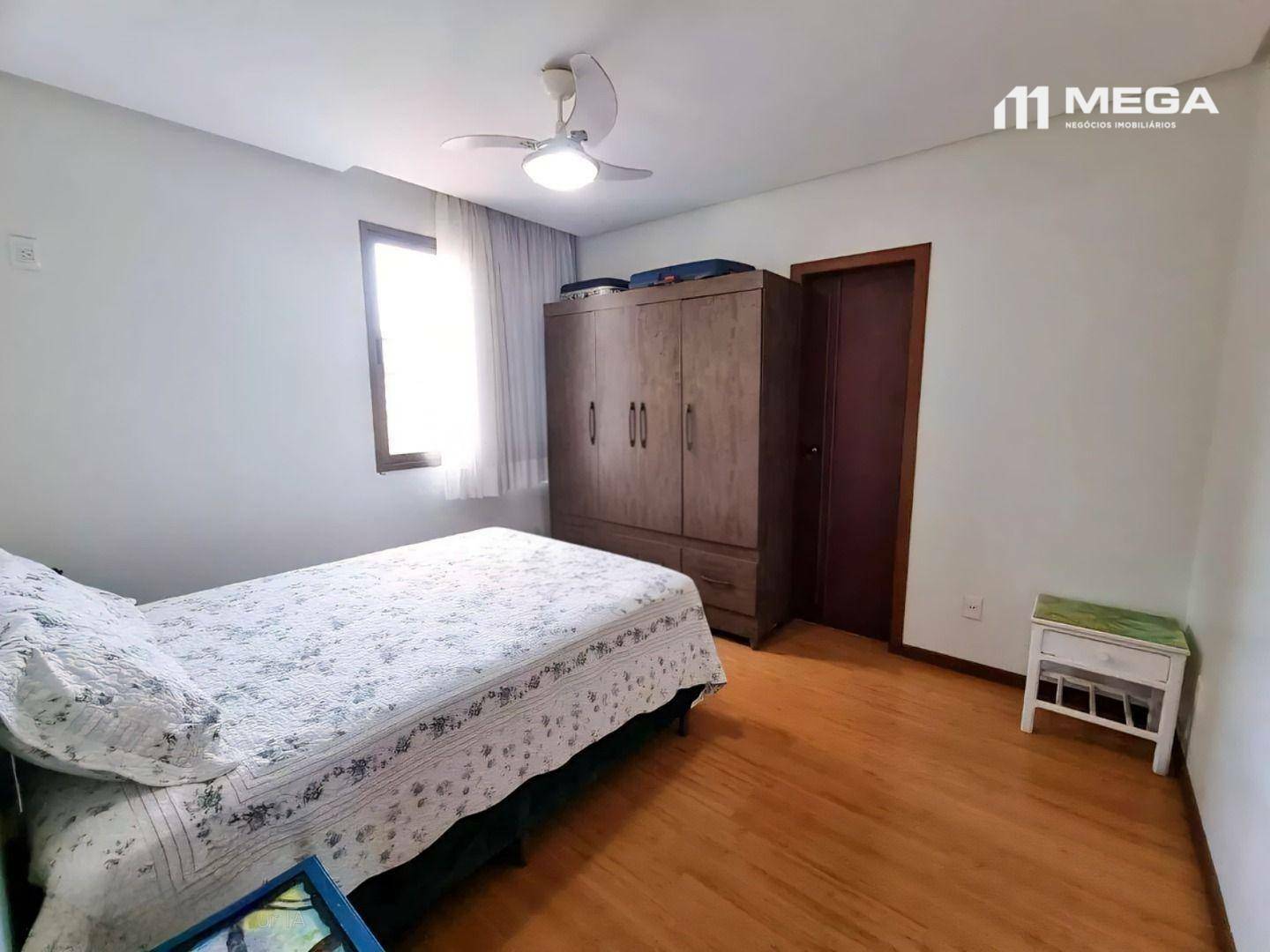 Casa à venda com 3 quartos, 337m² - Foto 22
