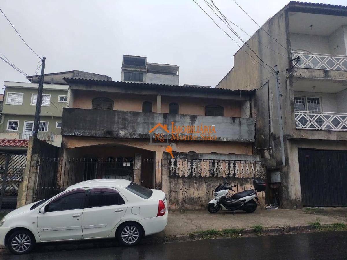 Casa à venda com 6 quartos, 200m² - Foto 1