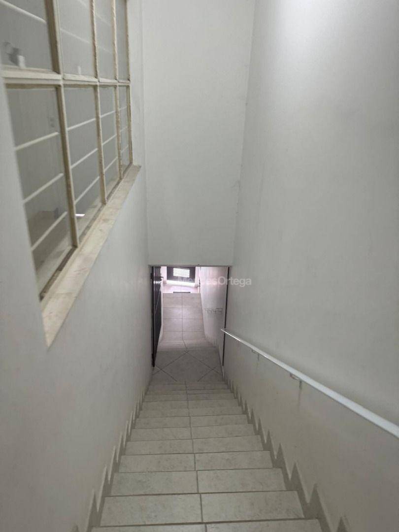 Apartamento para alugar com 1 quarto, 65m² - Foto 21