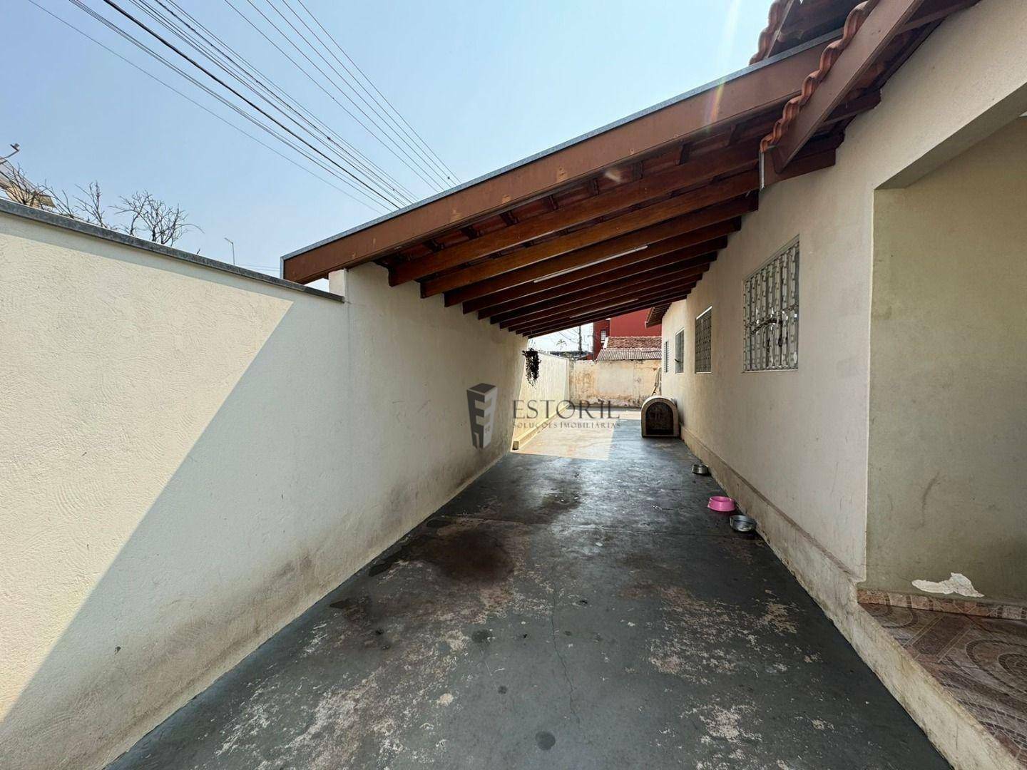 Casa à venda com 3 quartos, 225M2 - Foto 12