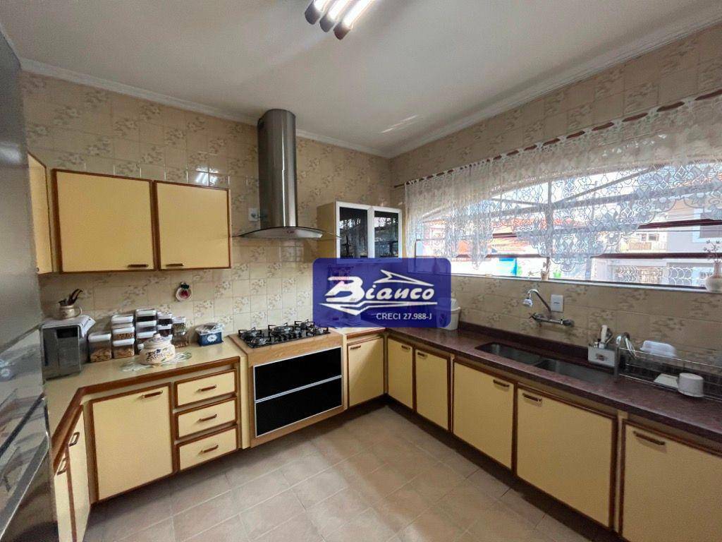 Casa à venda com 3 quartos, 317m² - Foto 15