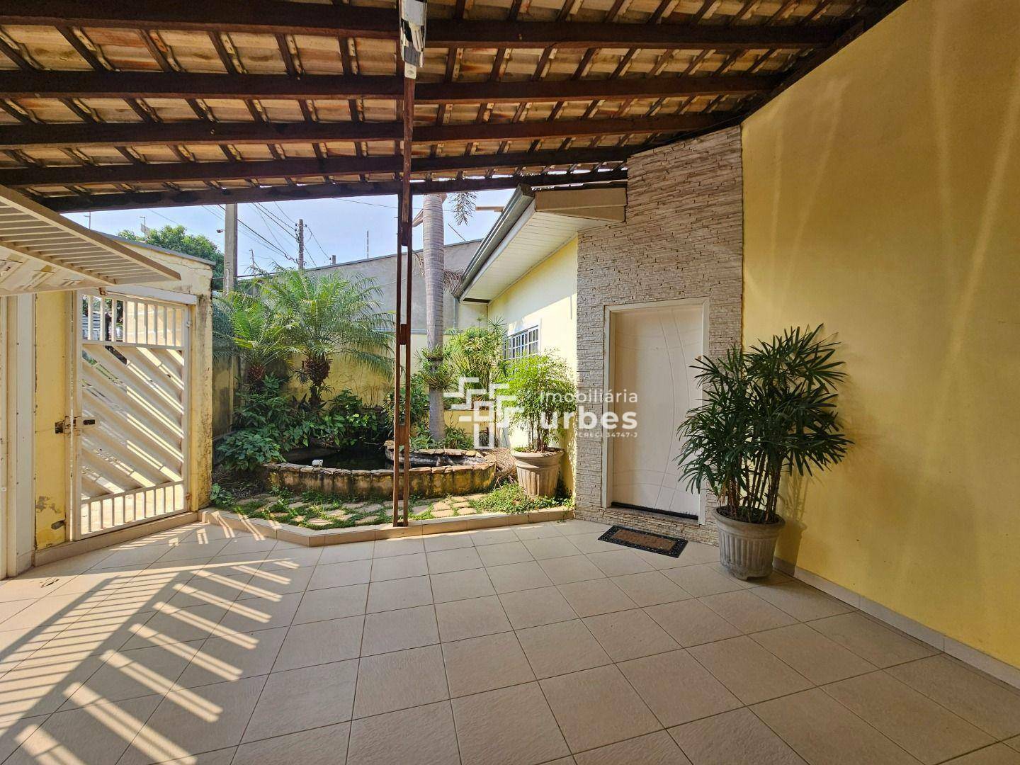 Casa à venda com 3 quartos, 230m² - Foto 9