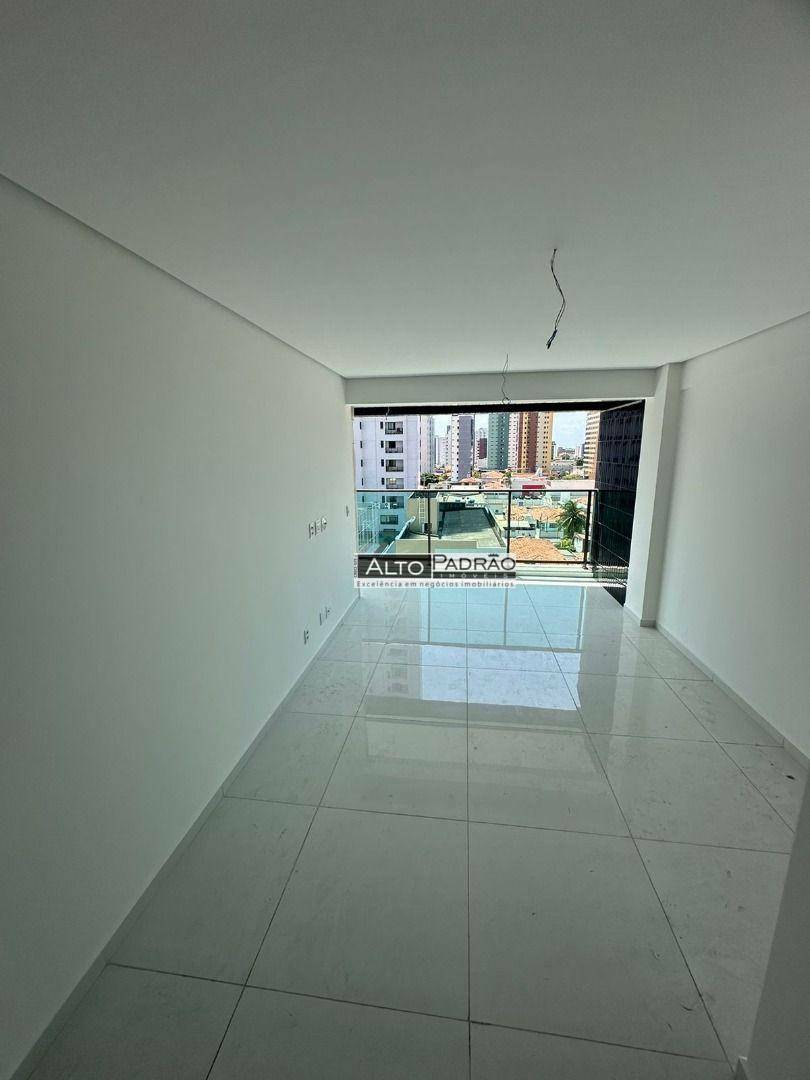 Apartamento à venda com 3 quartos, 83m² - Foto 23