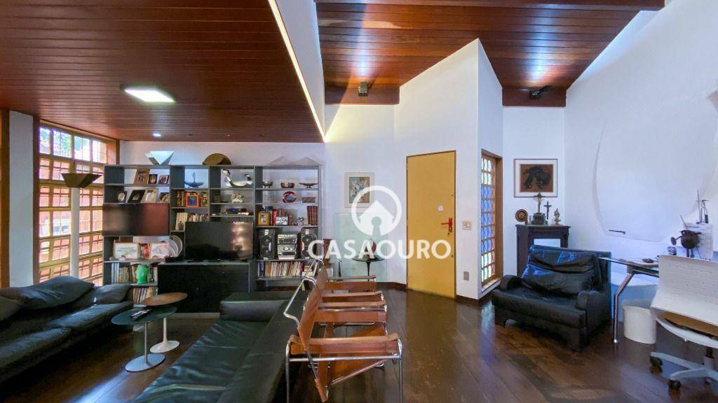 Casa à venda com 4 quartos, 283m² - Foto 4