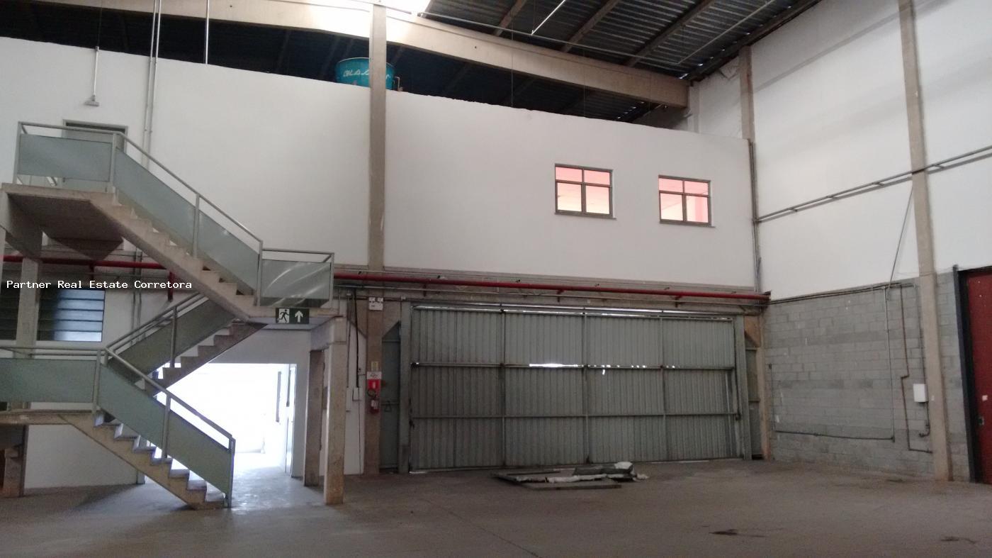 Depósito-Galpão-Armazém para alugar, 1298m² - Foto 22