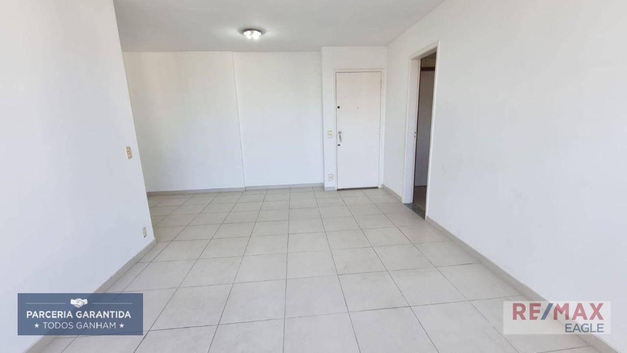 Apartamento para alugar com 2 quartos, 118m² - Foto 6