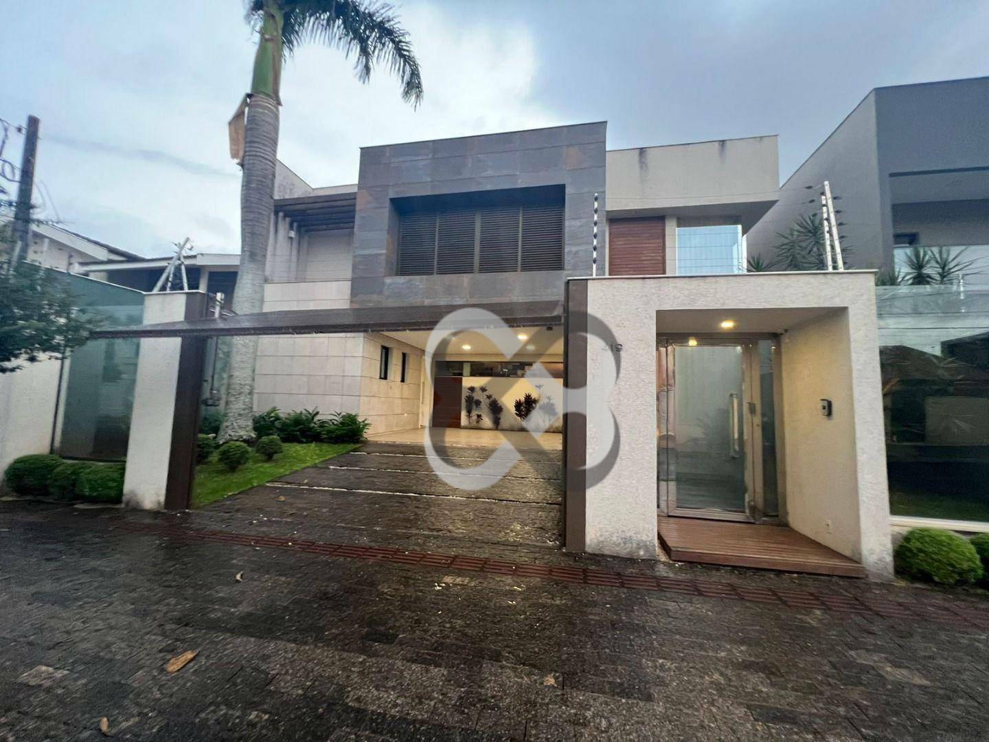 Casa à venda com 4 quartos, 450m² - Foto 1