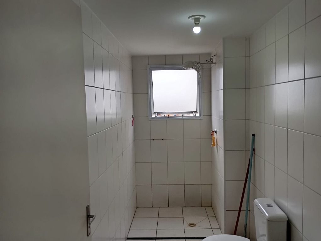 Apartamento à venda com 2 quartos, 42m² - Foto 9