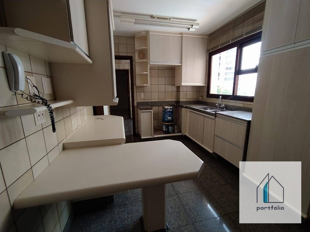 Apartamento à venda com 4 quartos, 208m² - Foto 21