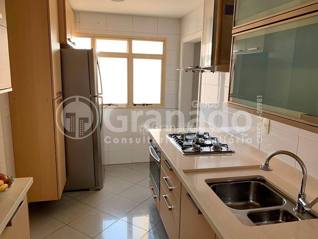 Apartamento à venda com 4 quartos, 179m² - Foto 3