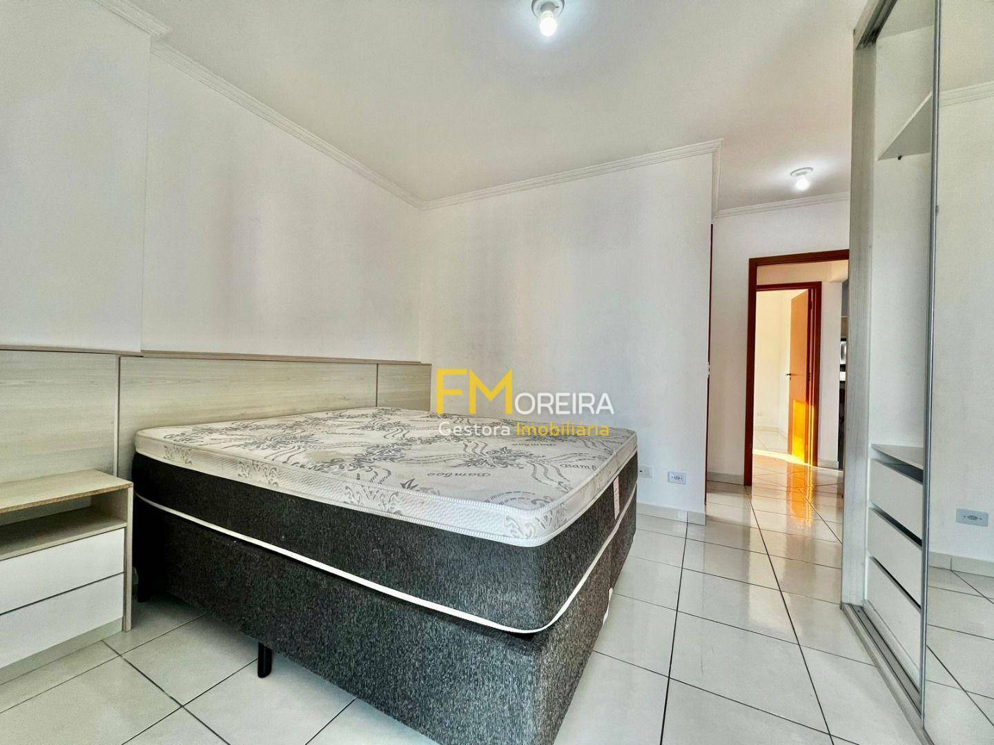 Apartamento à venda com 1 quarto, 45m² - Foto 28