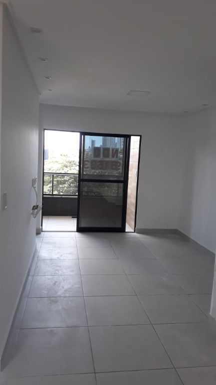 Apartamento à venda e aluguel com 3 quartos, 75m² - Foto 20