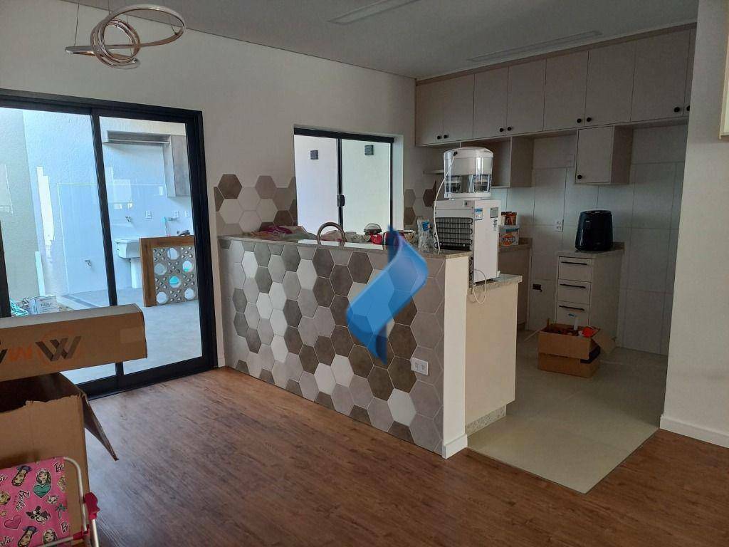 Casa à venda com 3 quartos, 143m² - Foto 3