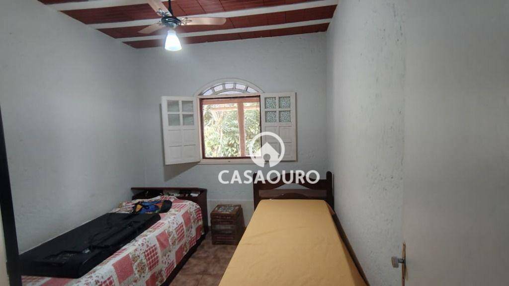 Casa de Condomínio à venda com 4 quartos, 250m² - Foto 21