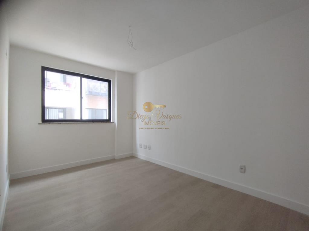 Apartamento à venda com 2 quartos, 60m² - Foto 11