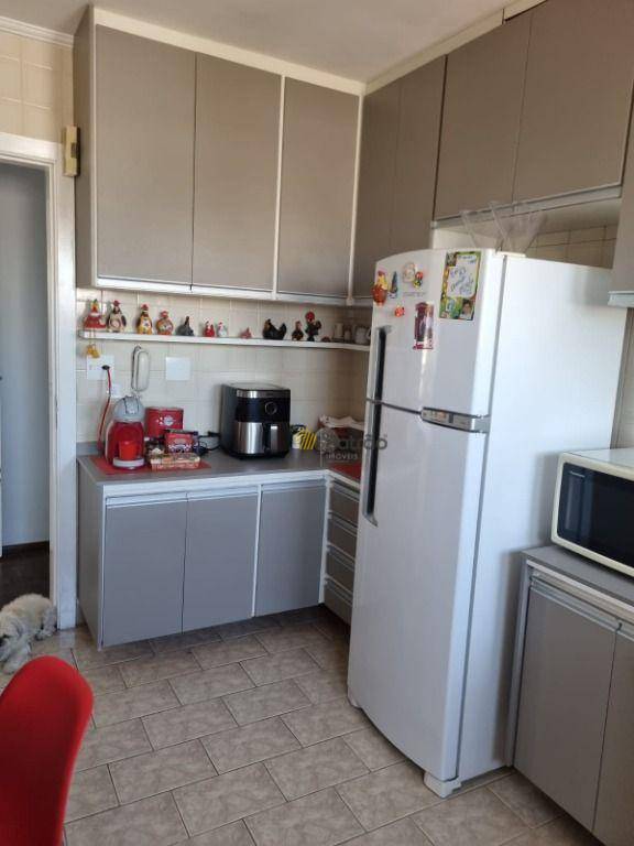 Apartamento à venda com 3 quartos, 80m² - Foto 17