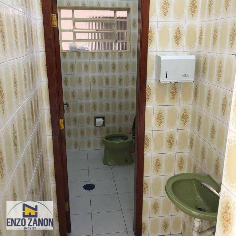 Casa para alugar com 3 quartos, 226m² - Foto 22