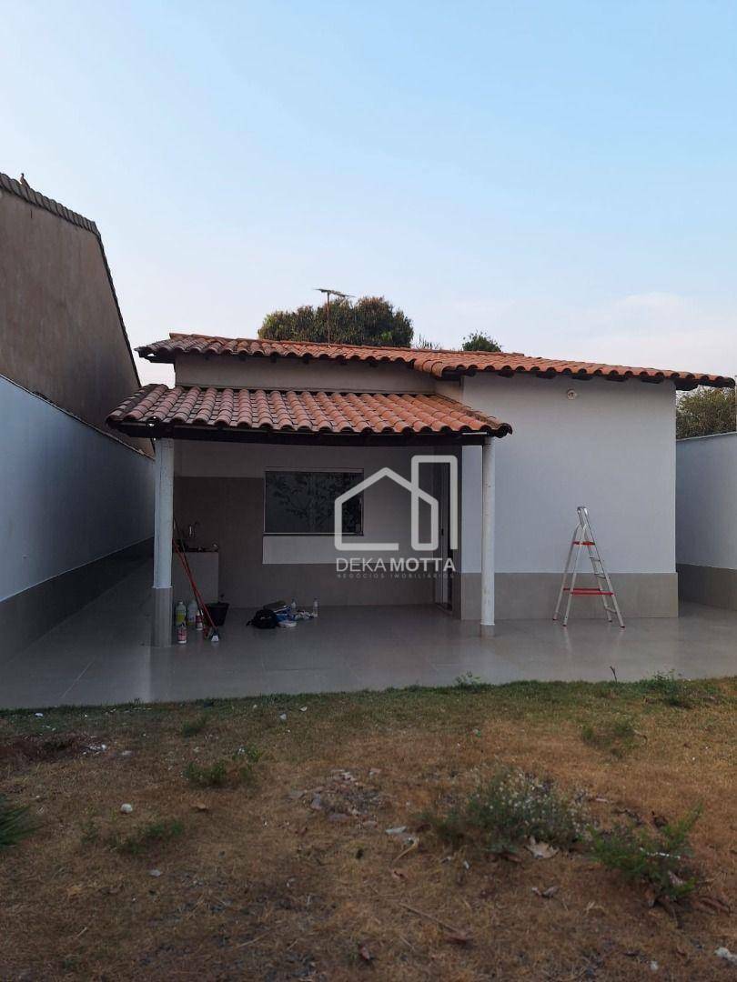 Casa à venda com 3 quartos, 105m² - Foto 4