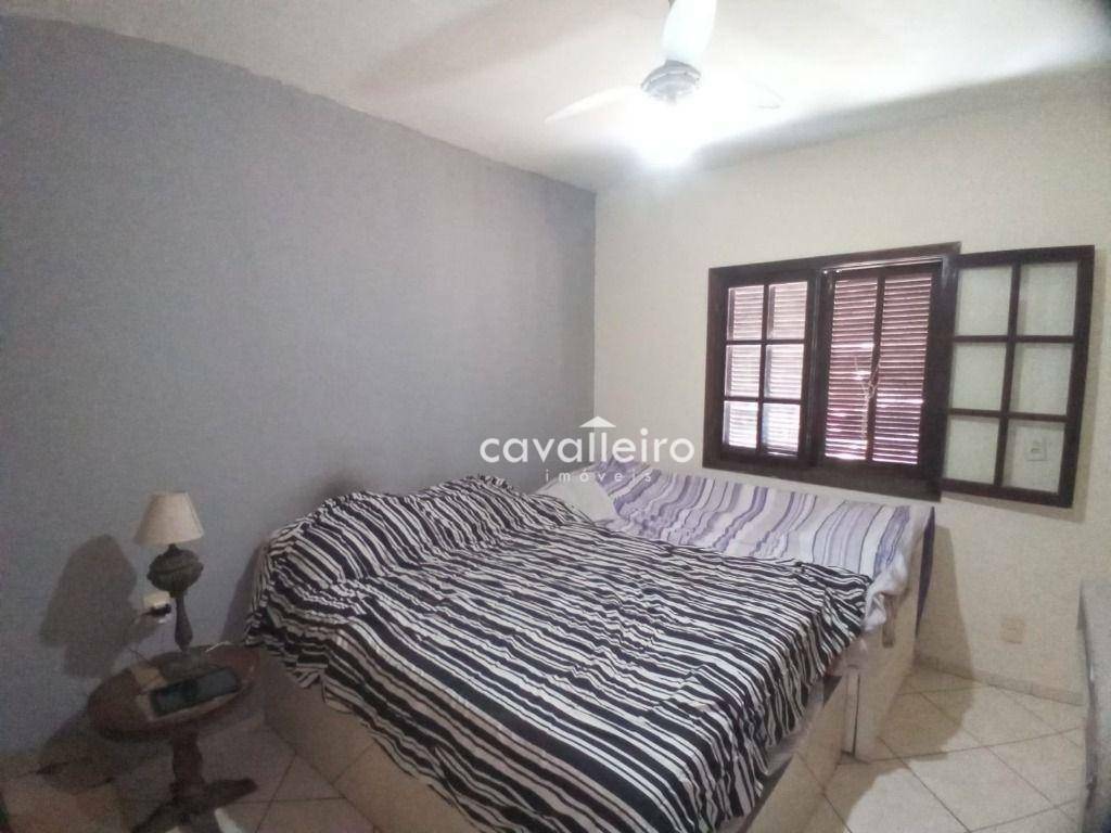 Casa à venda com 6 quartos, 300m² - Foto 11