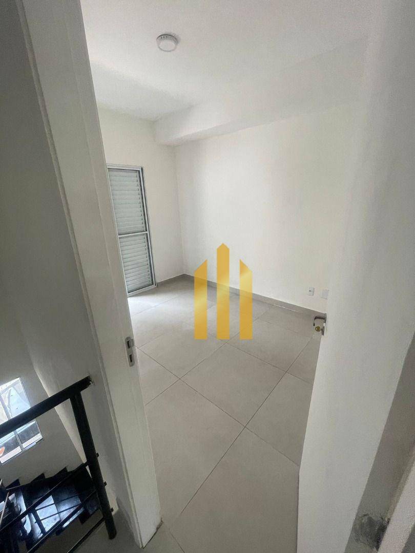 Sobrado para alugar com 2 quartos, 70m² - Foto 10