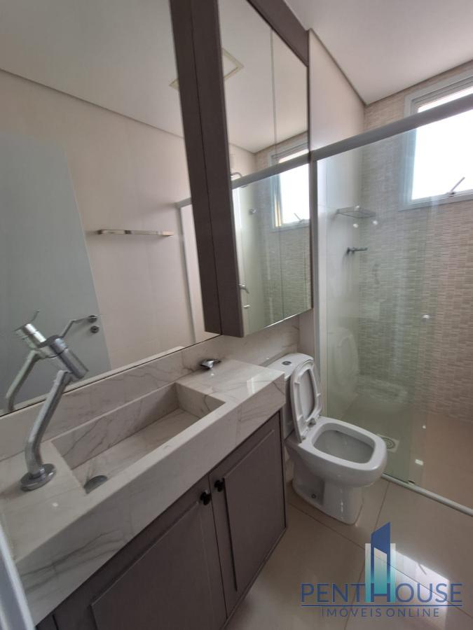 Apartamento para alugar com 3 quartos, 136m² - Foto 21