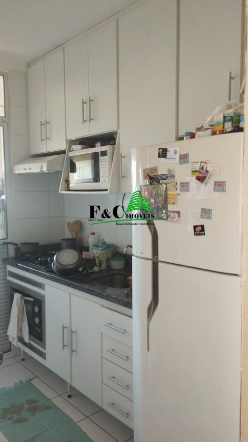 Apartamento à venda com 2 quartos, 69m² - Foto 1